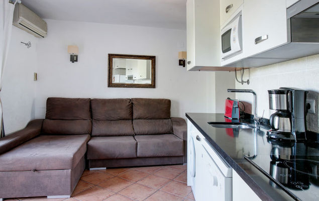 Oasis Beach - Photo 2