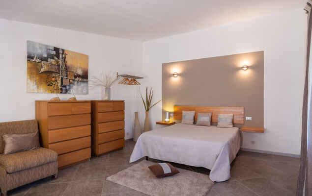 Nicole con Dependance - Photo 29